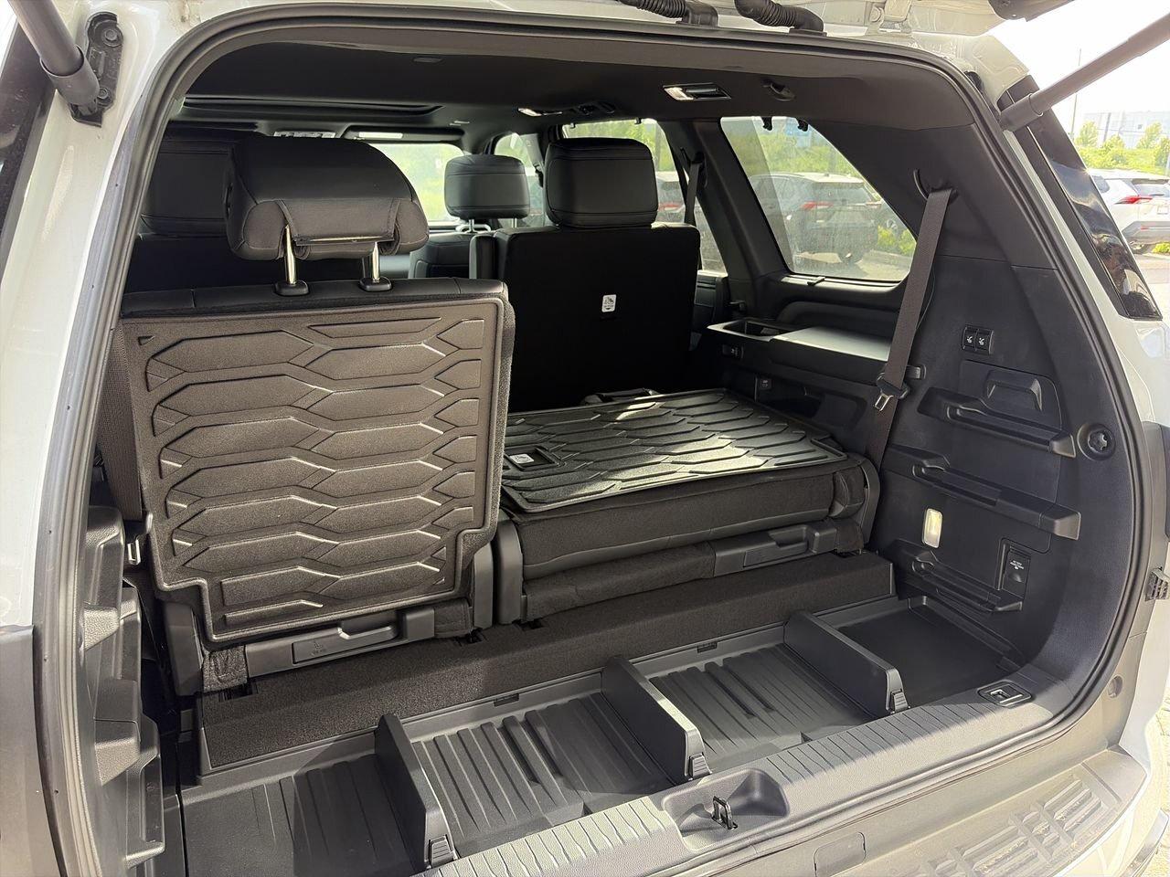 2025 Toyota Sequoia Sequoia Platinum 6.95%TCUV   PANORAMIC MOONROOF Photo