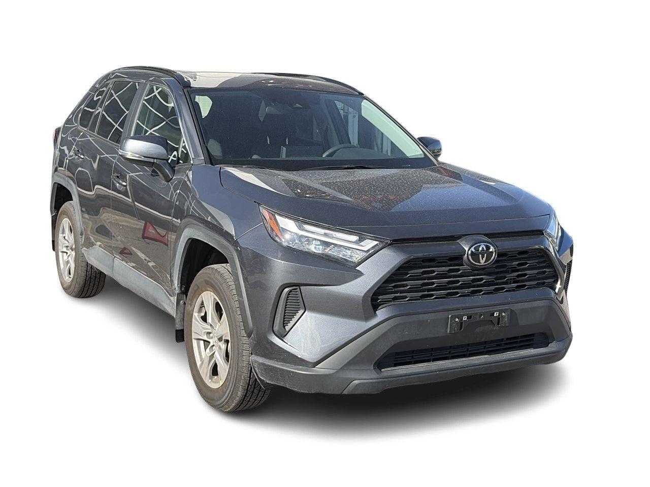 2025 Toyota RAV4 XLE AWD 6.95%TCUV   CLOTH   SUNROOF   HEAT STEER Photo