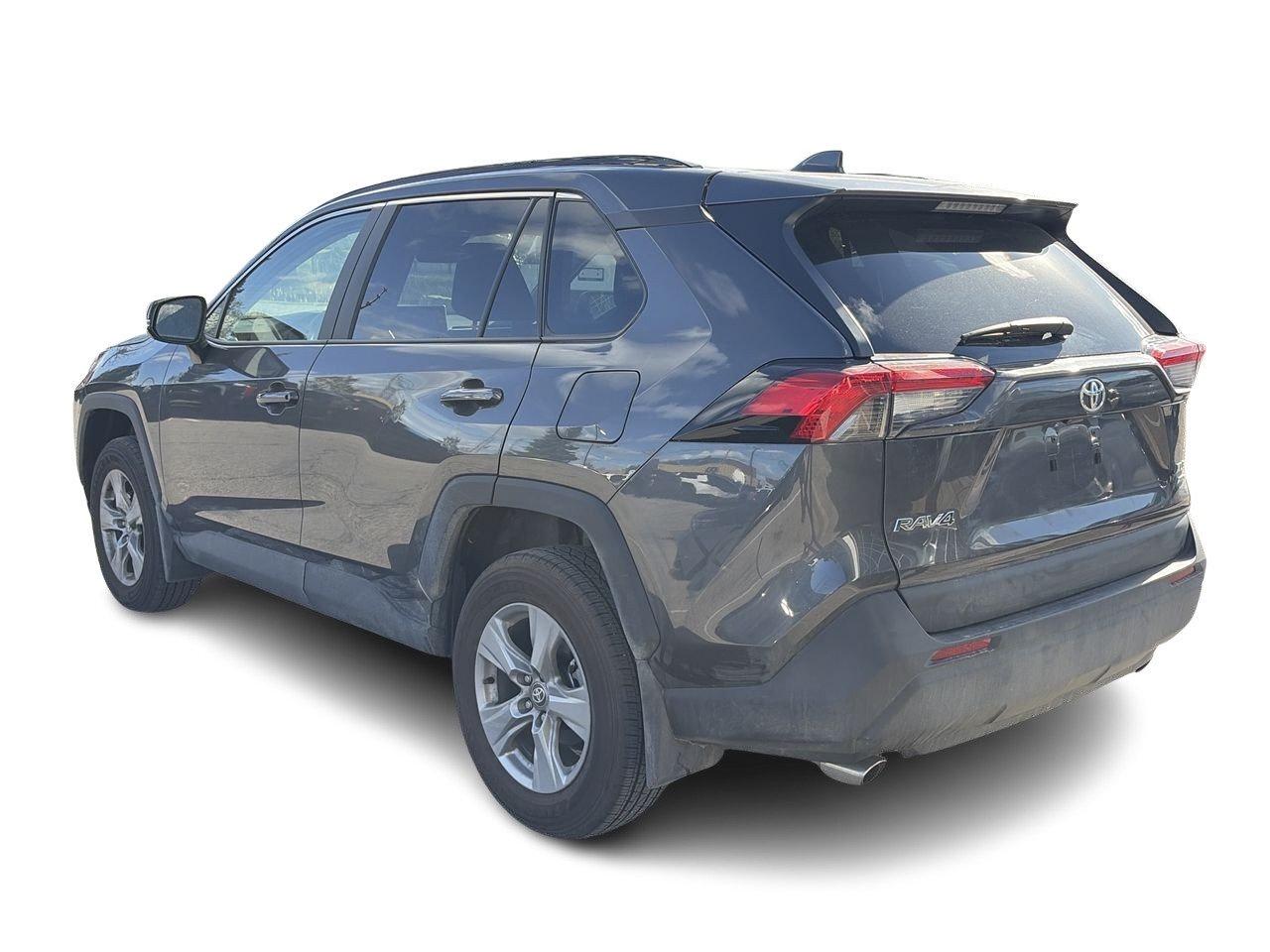 2025 Toyota RAV4 XLE AWD 6.95%TCUV   CLOTH   SUNROOF   HEAT STEER Photo