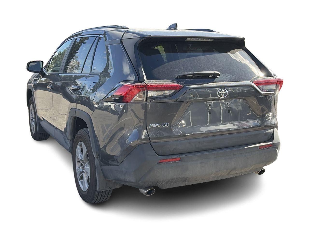 2025 Toyota RAV4 XLE AWD 6.95%TCUV   CLOTH   SUNROOF   HEAT STEER Photo