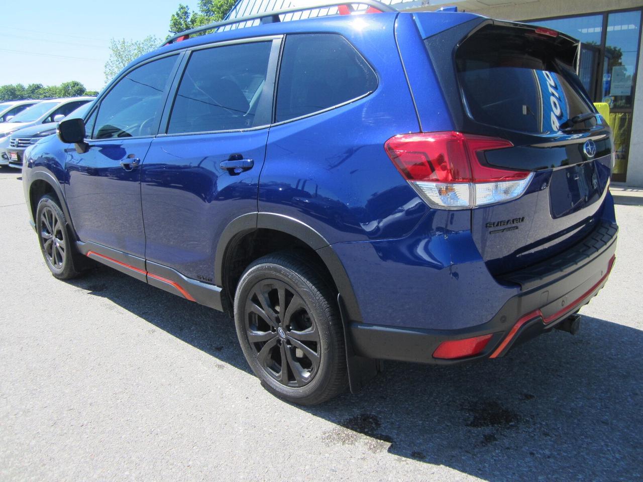 2023 Subaru Forester Sport PANO SUNROOF ONE OWNER NO ACCIDENTS Photo