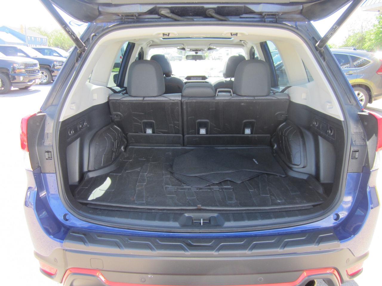 2023 Subaru Forester Sport PANO SUNROOF ONE OWNER NO ACCIDENTS Photo