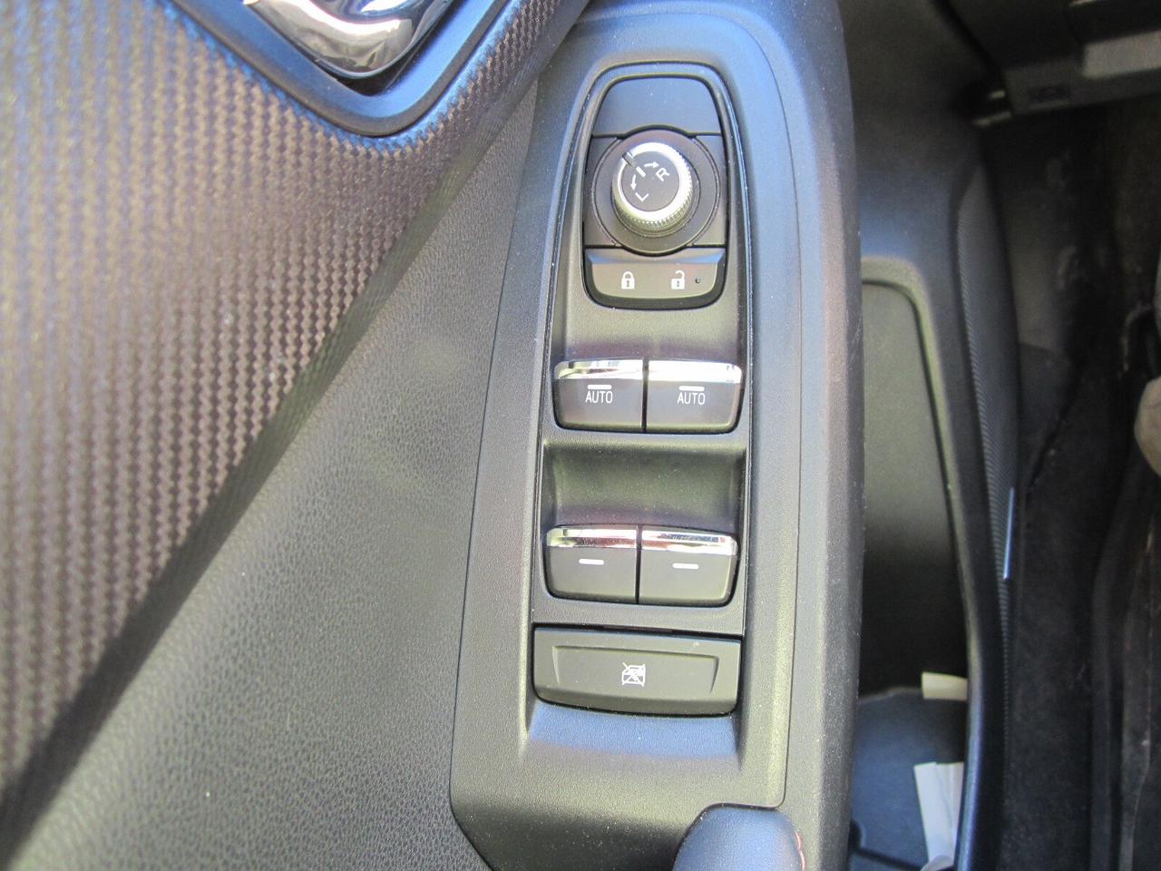 2024 Subaru Crosstrek Limited AWD LOADED ONE OWNER NO ACCIDENTS Photo