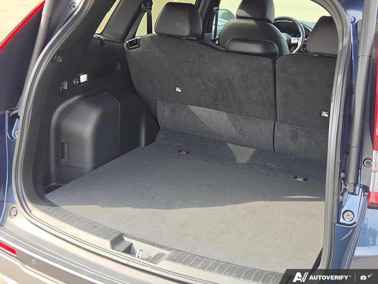 2024 Honda CR-V Hybrid Touring AWD   LEATHER   NO CLAIMS   SUNROOF Photo