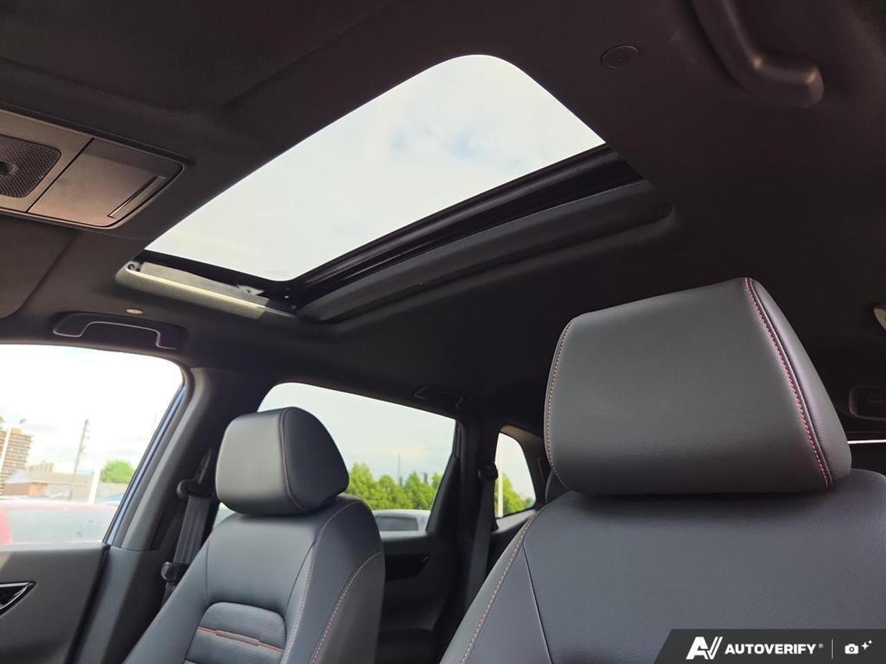 2024 Honda CR-V Hybrid Touring AWD   LEATHER   NO CLAIMS   SUNROOF Photo