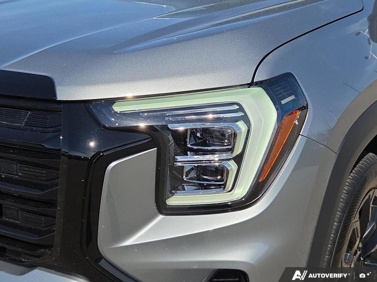 2026 GMC Terrain Elevation AWD   LOW KM   NO CLAIMS   TECH PKG Photo