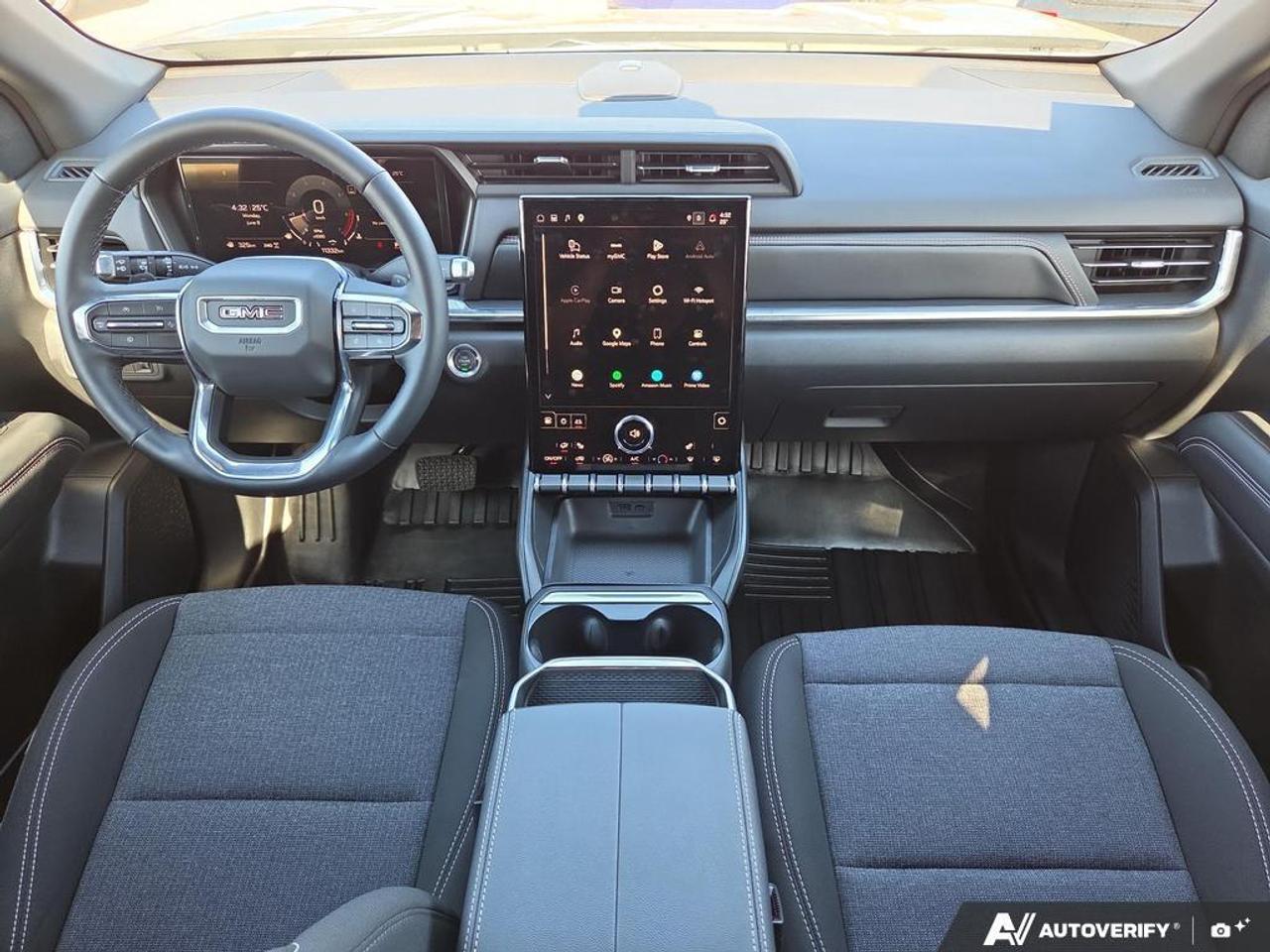 2026 GMC Terrain Elevation AWD   LOW KM   NO CLAIMS   TECH PKG Photo