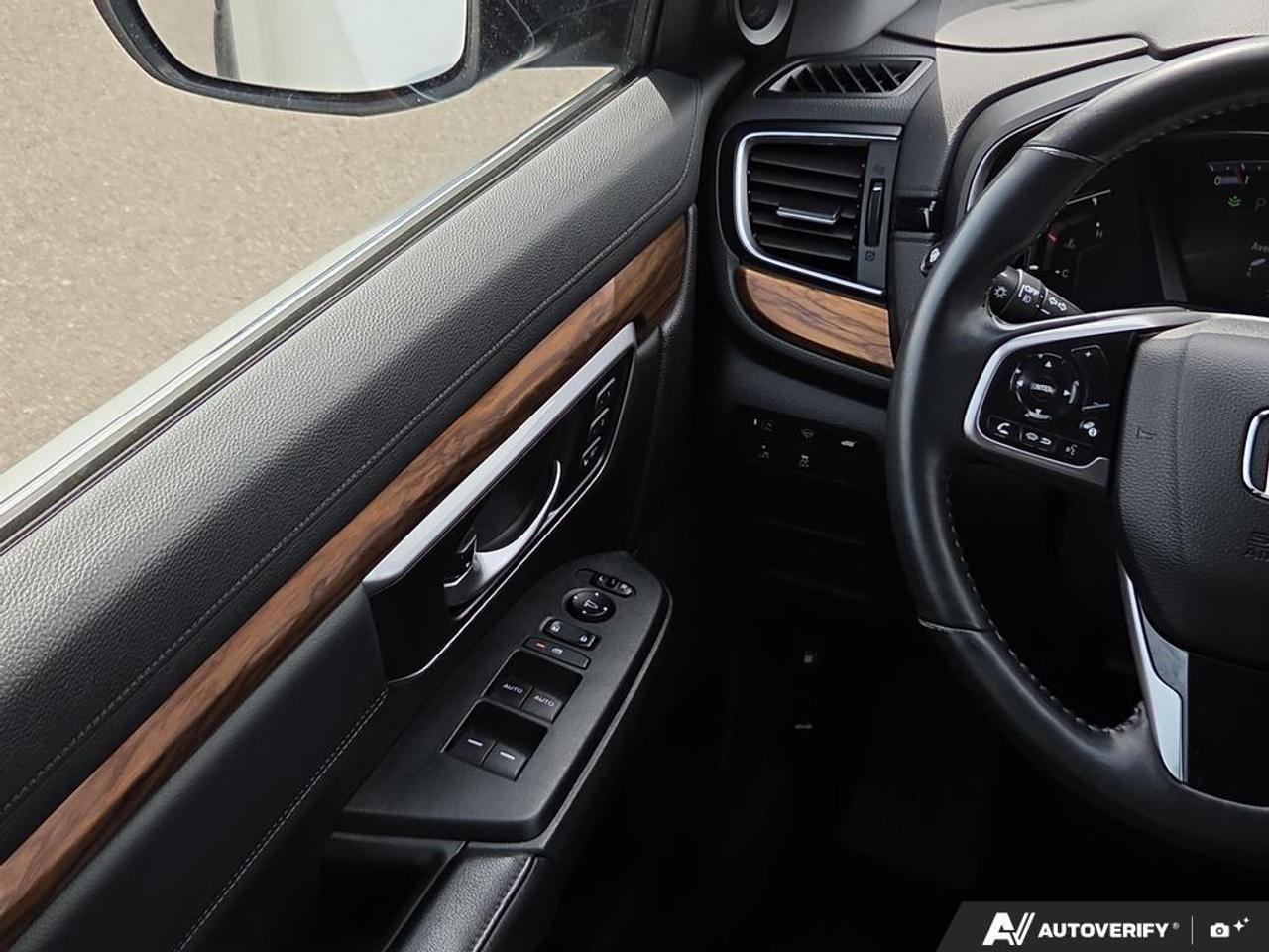 2019 Honda CR-V EX-L AWD   LEATHER   SUNROOF   NO CLAIMS Photo