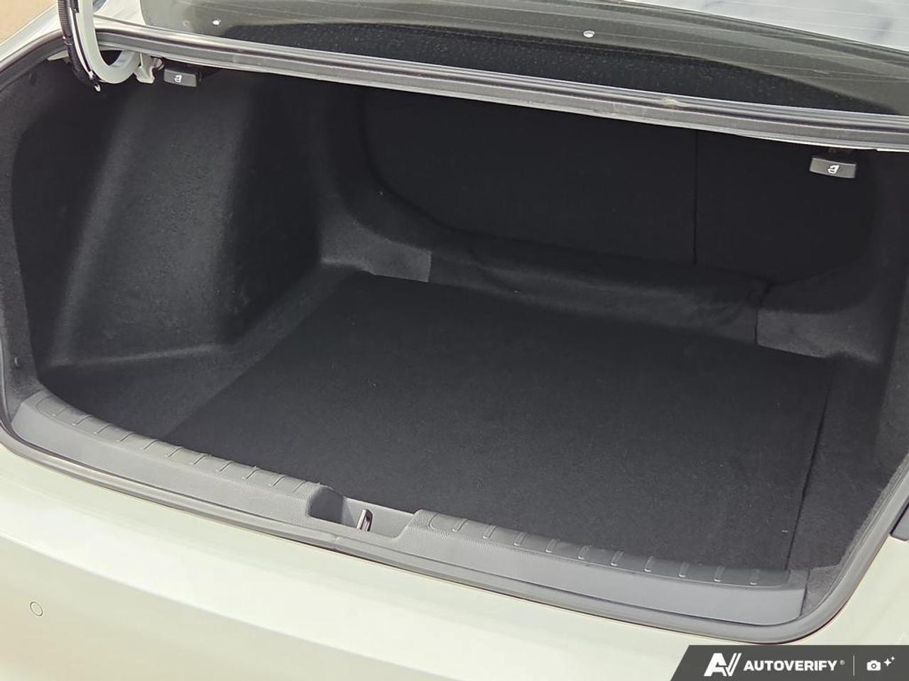 2025 Honda Civic Si Sedan NO CLAIMS   ONE OWNER   BOSE   SUNROOF Photo