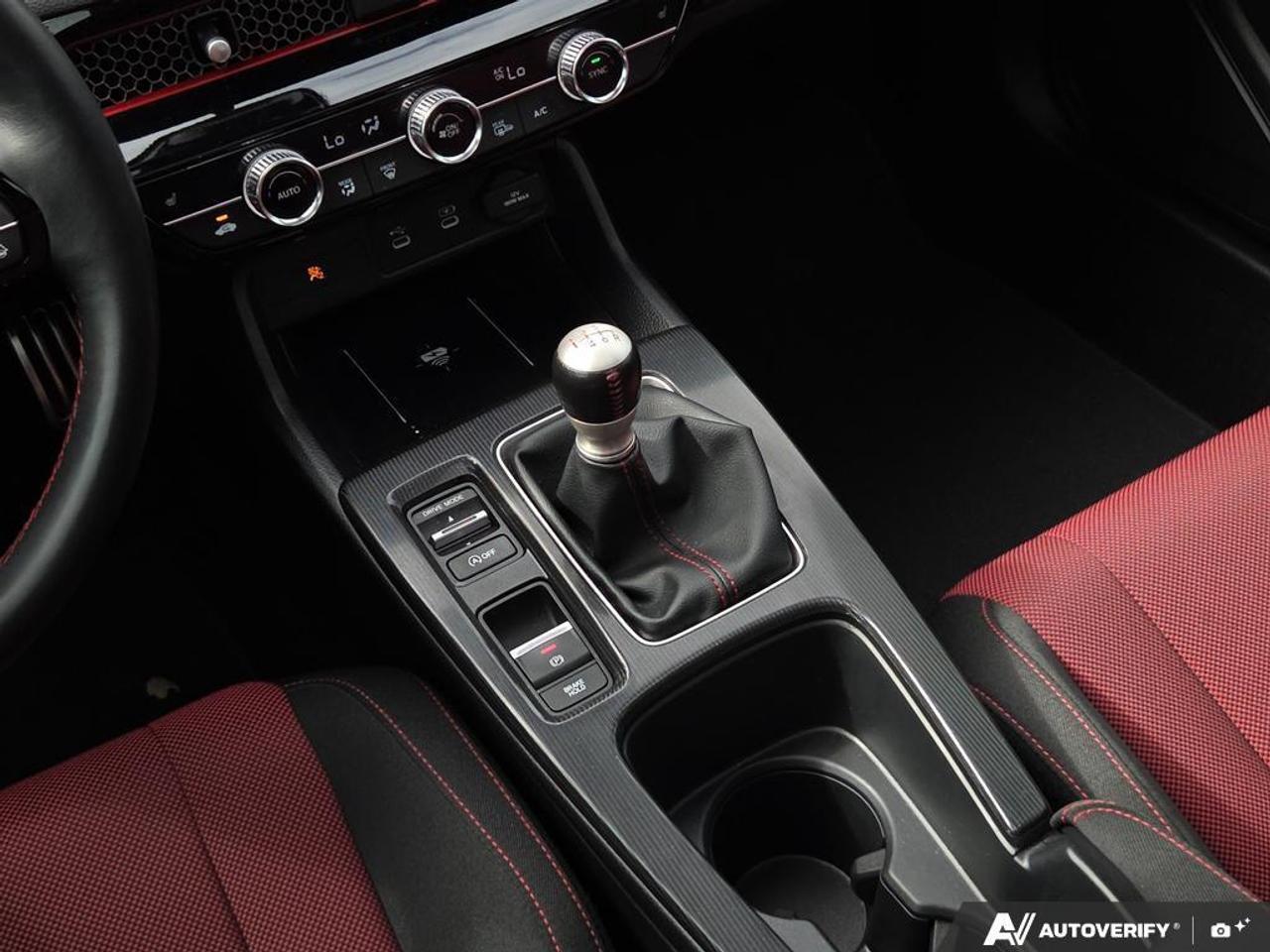 2025 Honda Civic Si Sedan NO CLAIMS   ONE OWNER   BOSE   SUNROOF Photo