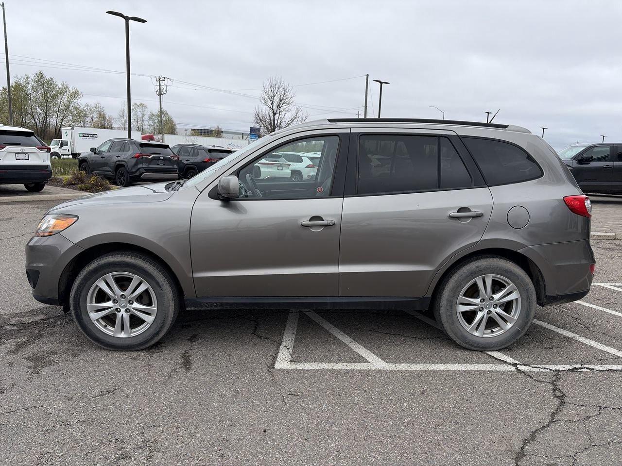 2011 Hyundai Santa Fe GL 2.4L at AWD SOLD AS/IS   PREMIUM PKG   SUNROOF Photo
