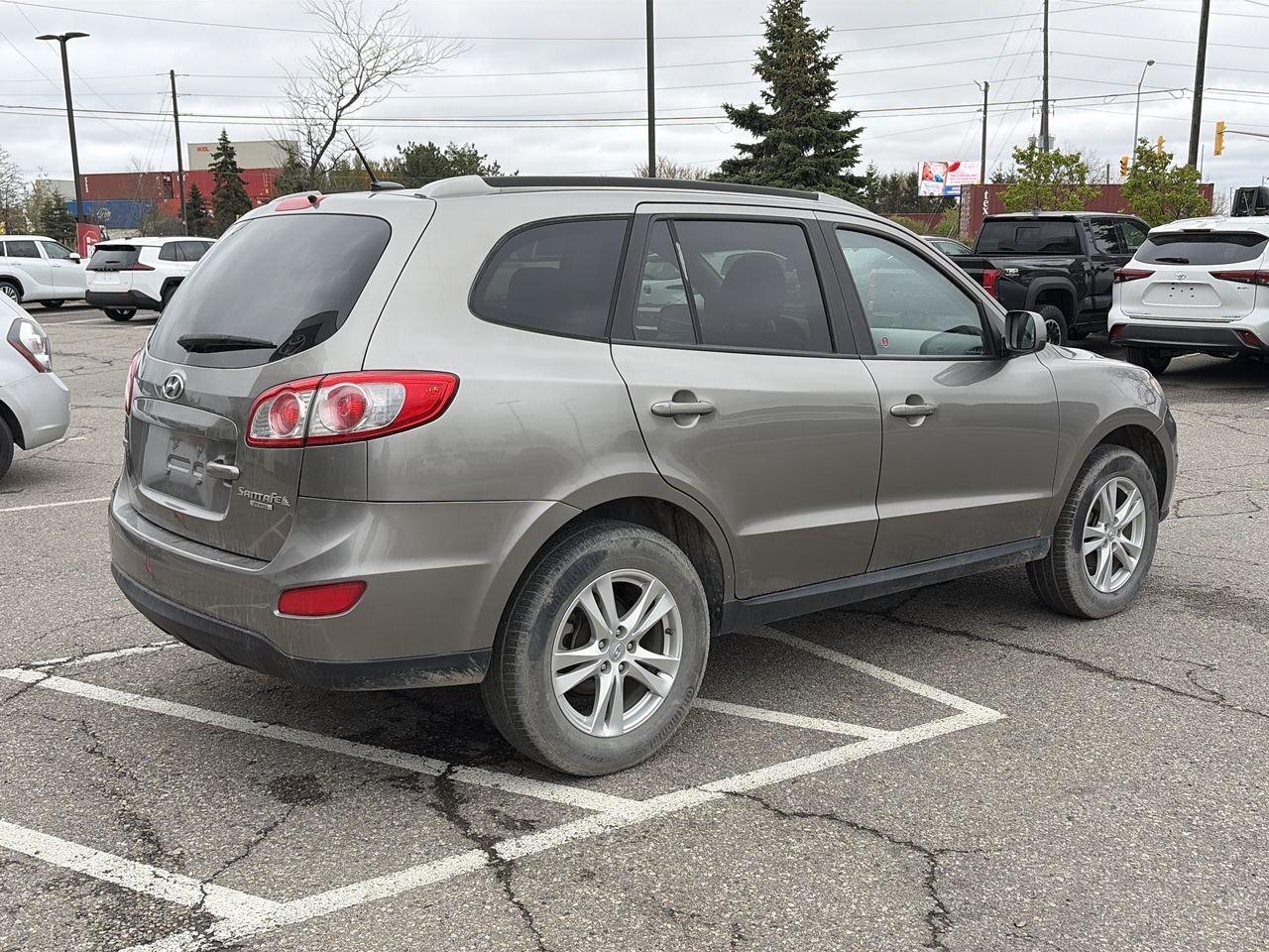 2011 Hyundai Santa Fe GL 2.4L at AWD SOLD AS/IS   PREMIUM PKG   SUNROOF Photo