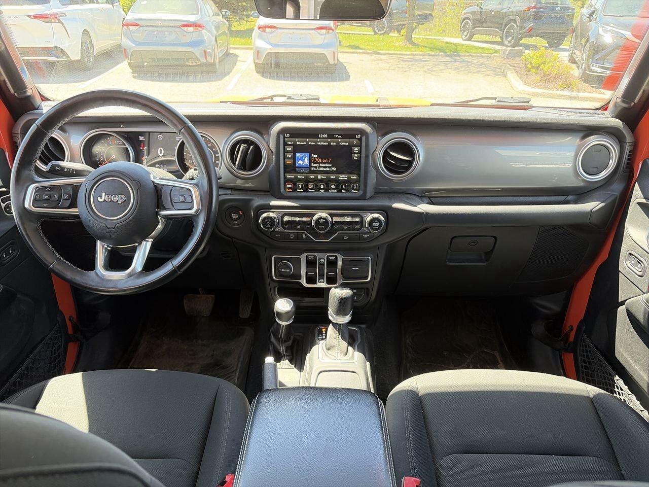 2018 Jeep Wrangler Jl Unlimited Sahara 4X4 V6 3.6L   TOW PKG   HEATED Photo