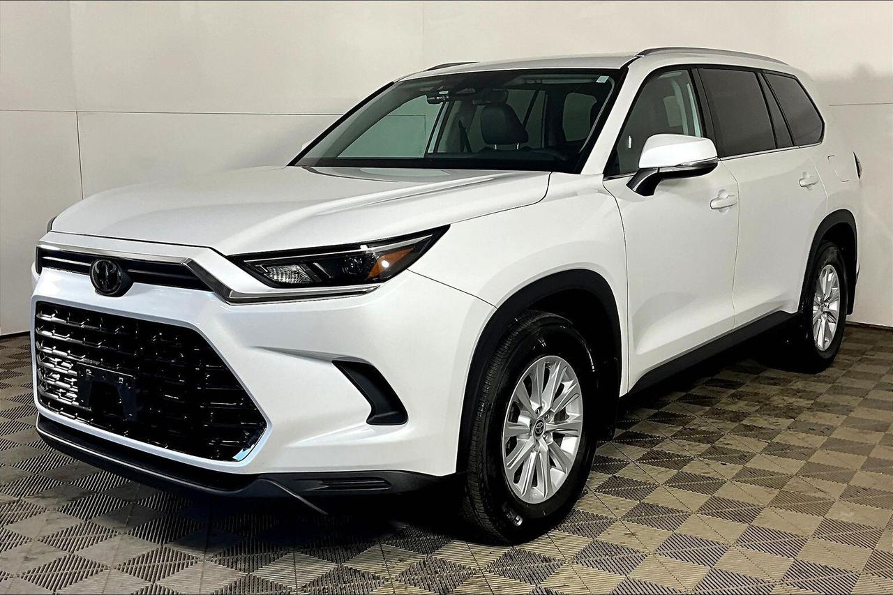 2024 Toyota Grand Highlander XLE AWD Photo