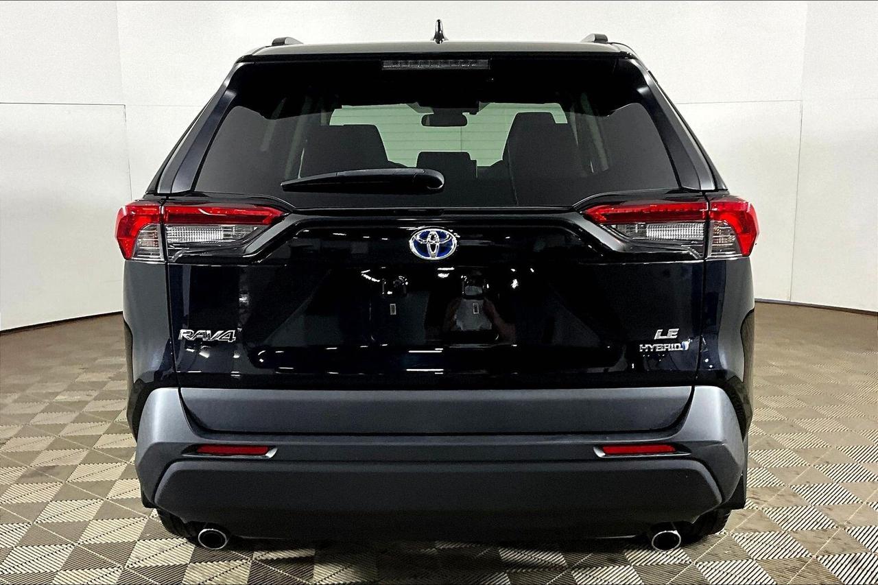 2020 Toyota RAV4 Hybrid LE AWD Photo