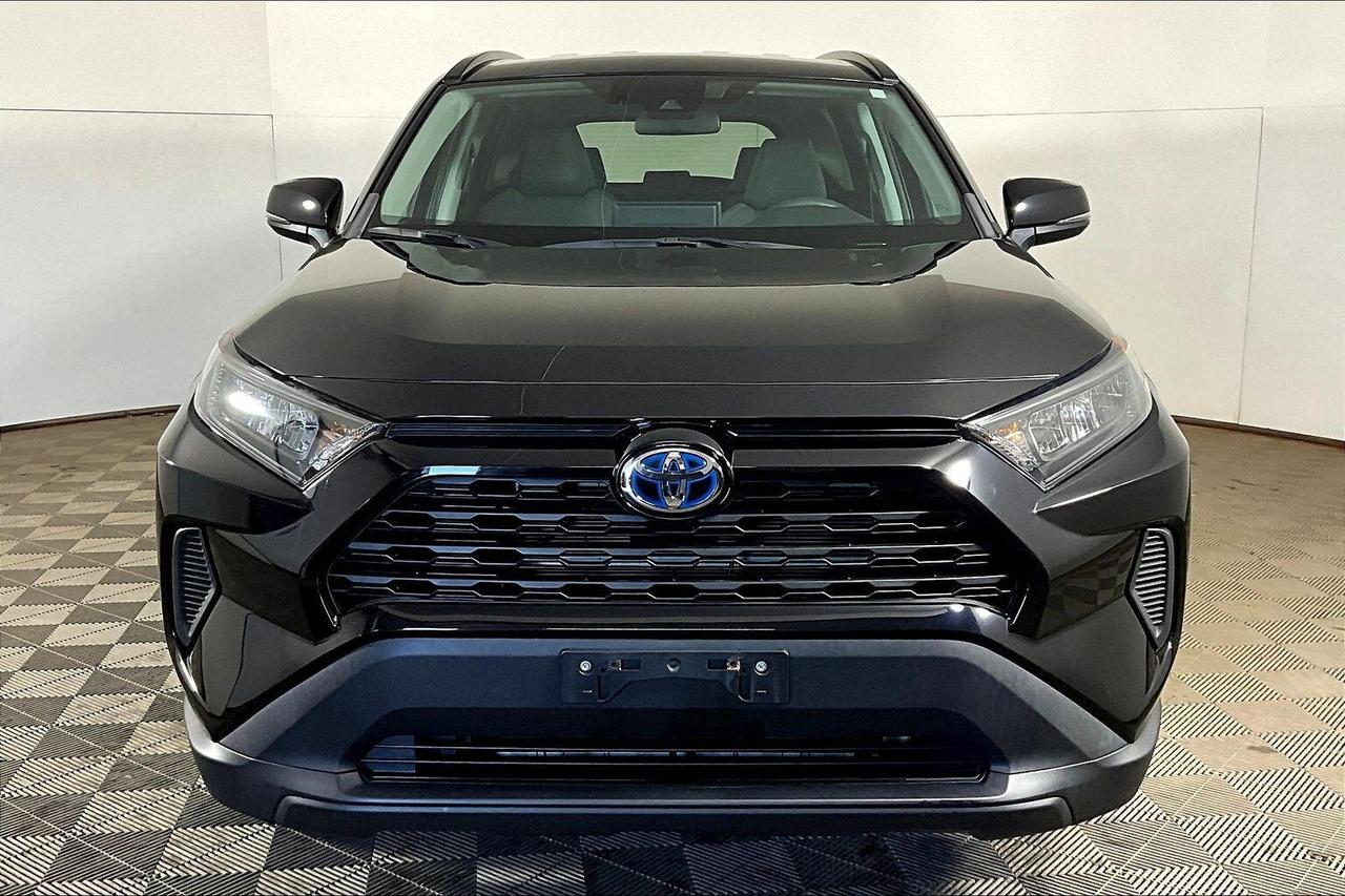 2020 Toyota RAV4 Hybrid LE AWD Photo