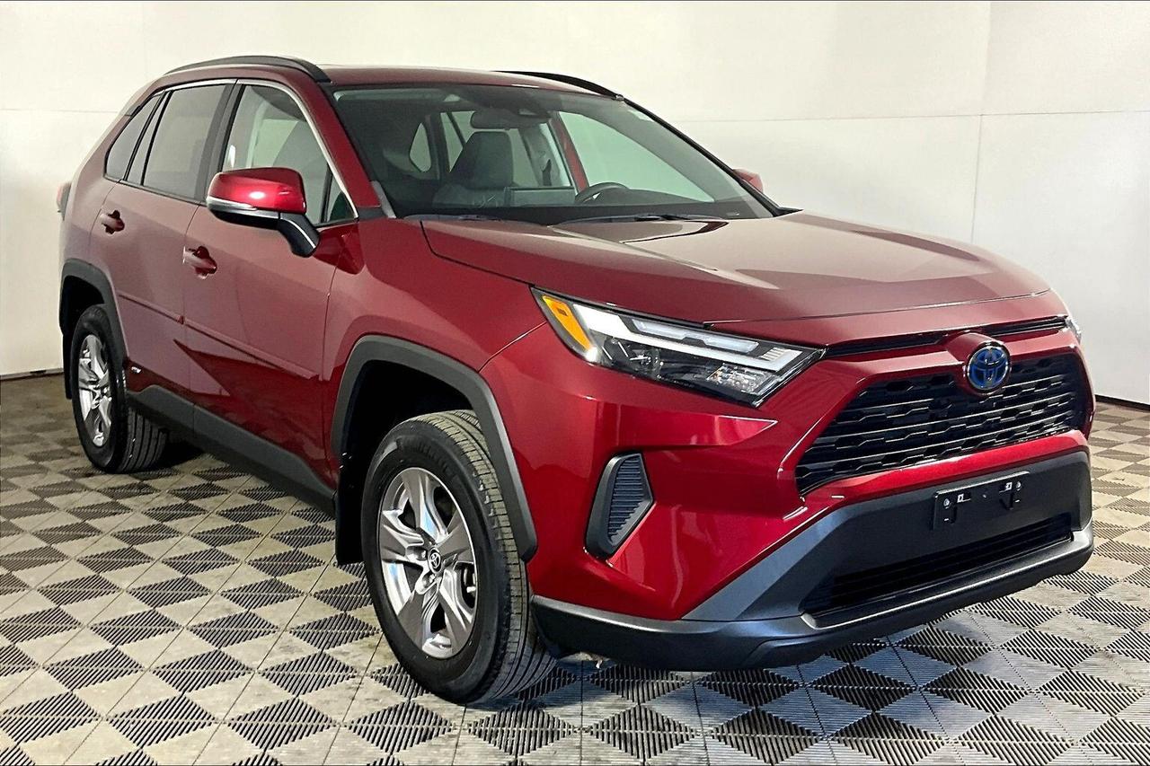2023 Toyota RAV4 Hybrid XLE AWD Photo