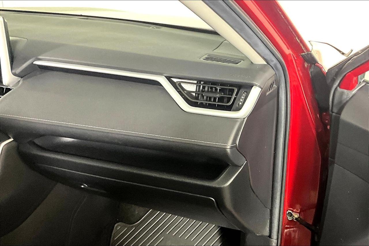 2023 Toyota RAV4 Hybrid XLE AWD Photo