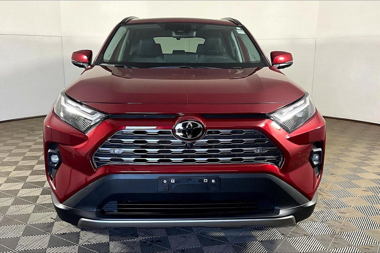 2023 Toyota RAV4 LIMITED AWD Photo2