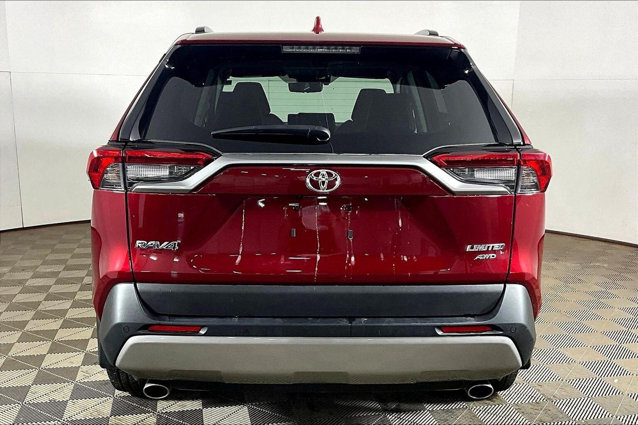 2023 Toyota RAV4 LIMITED AWD Photo