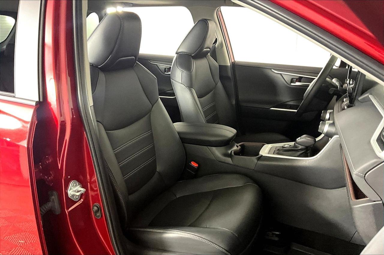 2023 Toyota RAV4 LIMITED AWD Photo