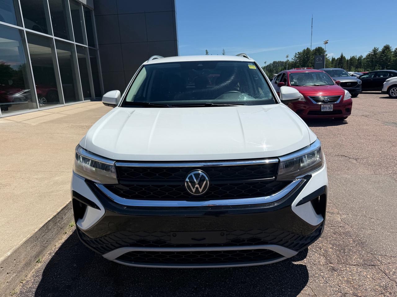 2024 Volkswagen Taos Comfortline 4dr All-Wheel Drive 4MOTION Photo