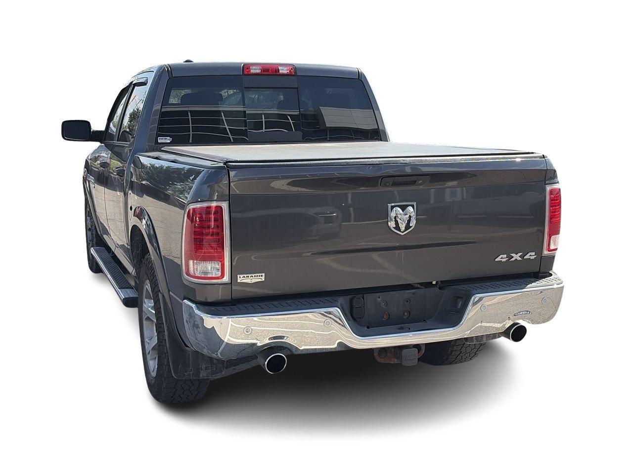 2016 RAM 1500 Laramie V8 HEMI (140.5 WB - 5.7 Box) SOLD AS/IS Photo