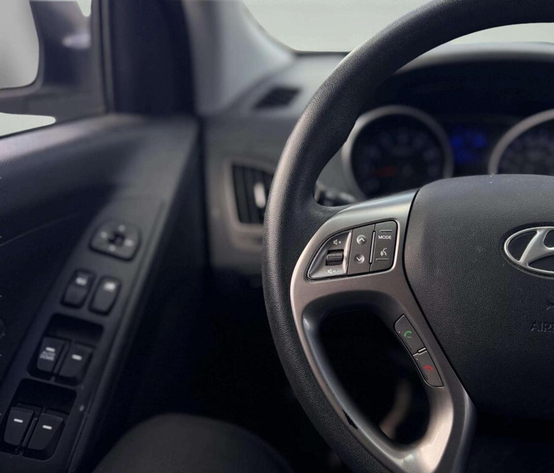 2015 Hyundai Tucson GL Photo