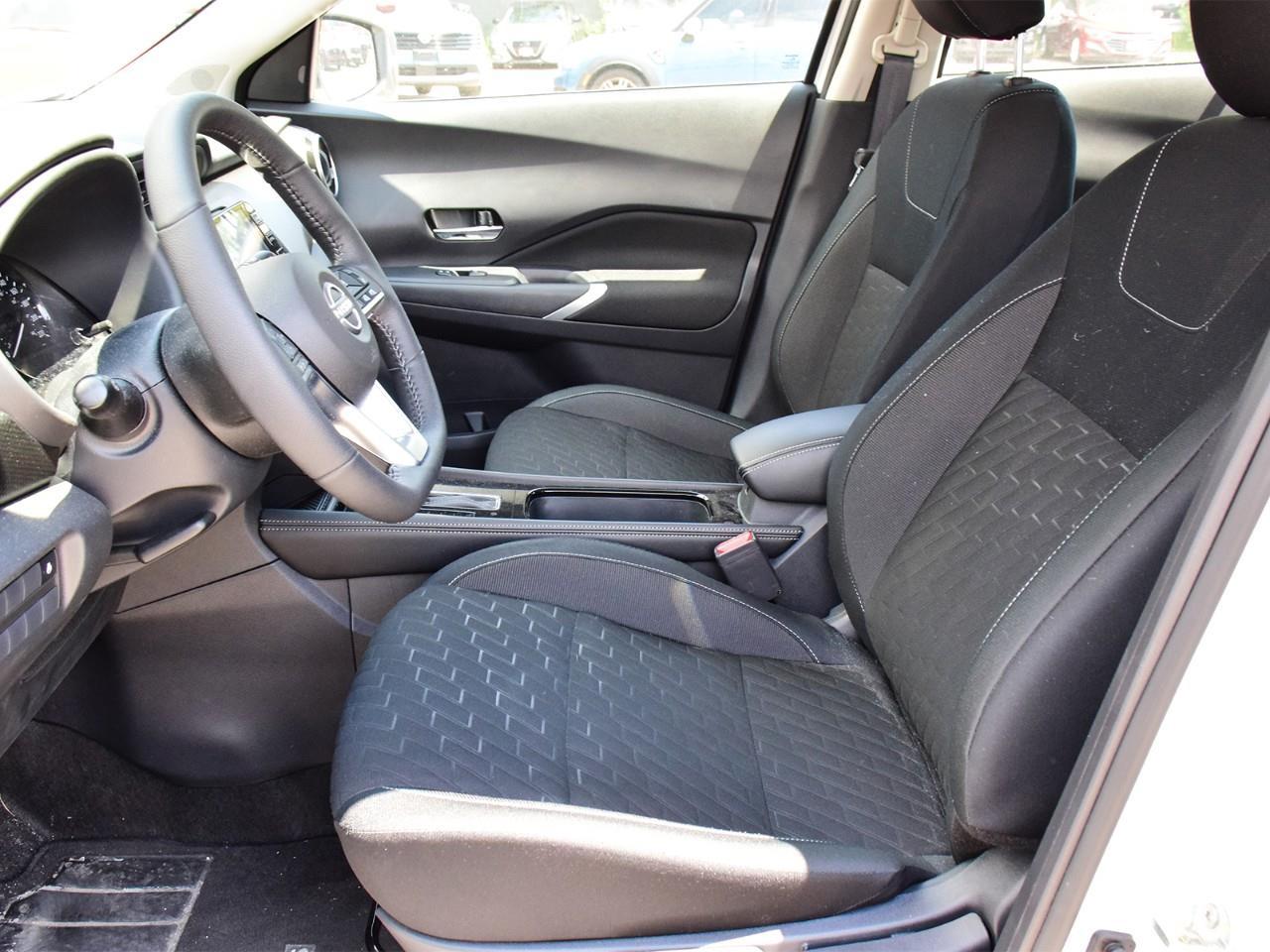 2024 Nissan Kicks SV 4dr Front-Wheel Drive Photo