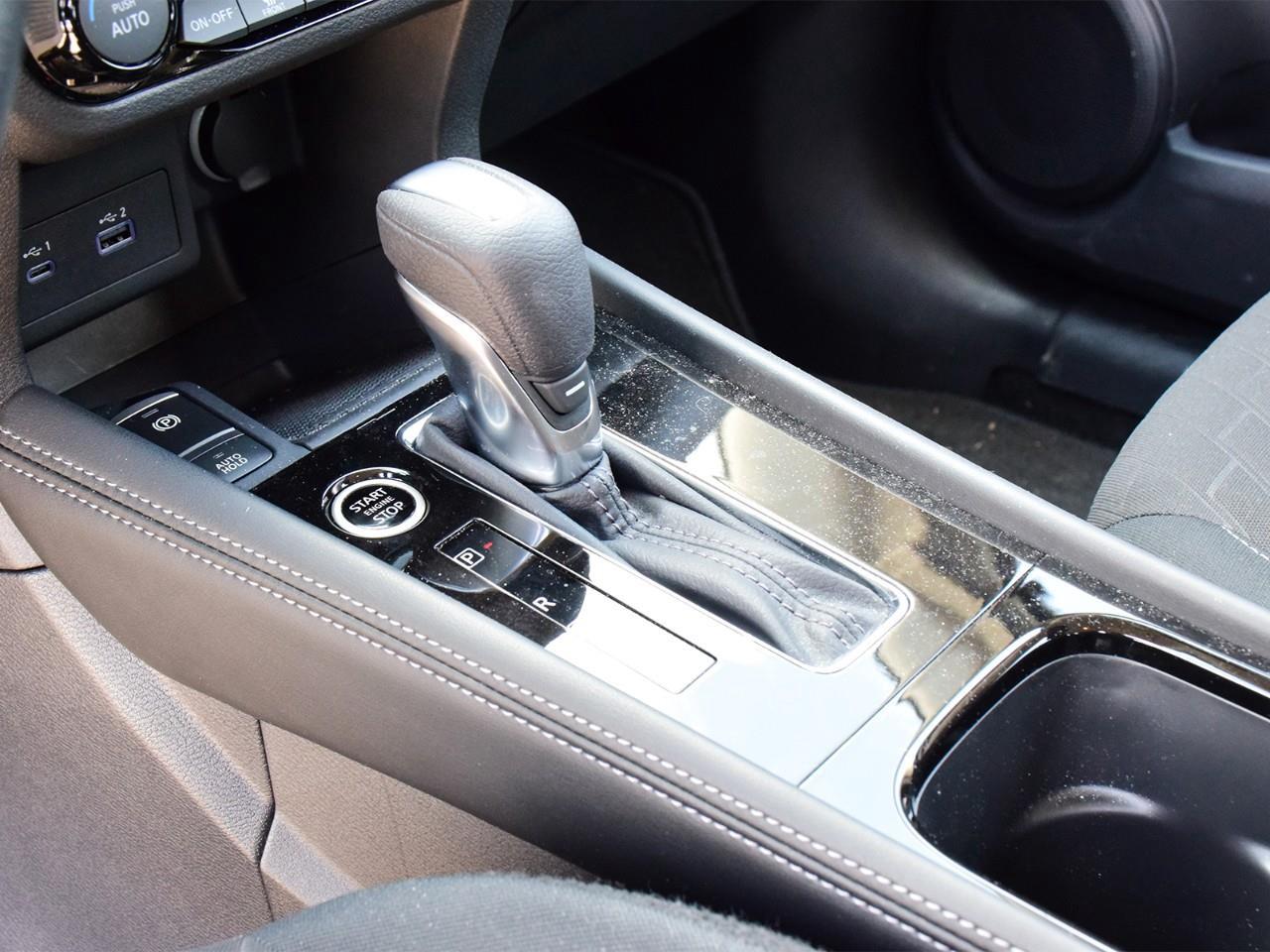 2024 Nissan Kicks SV 4dr Front-Wheel Drive Photo