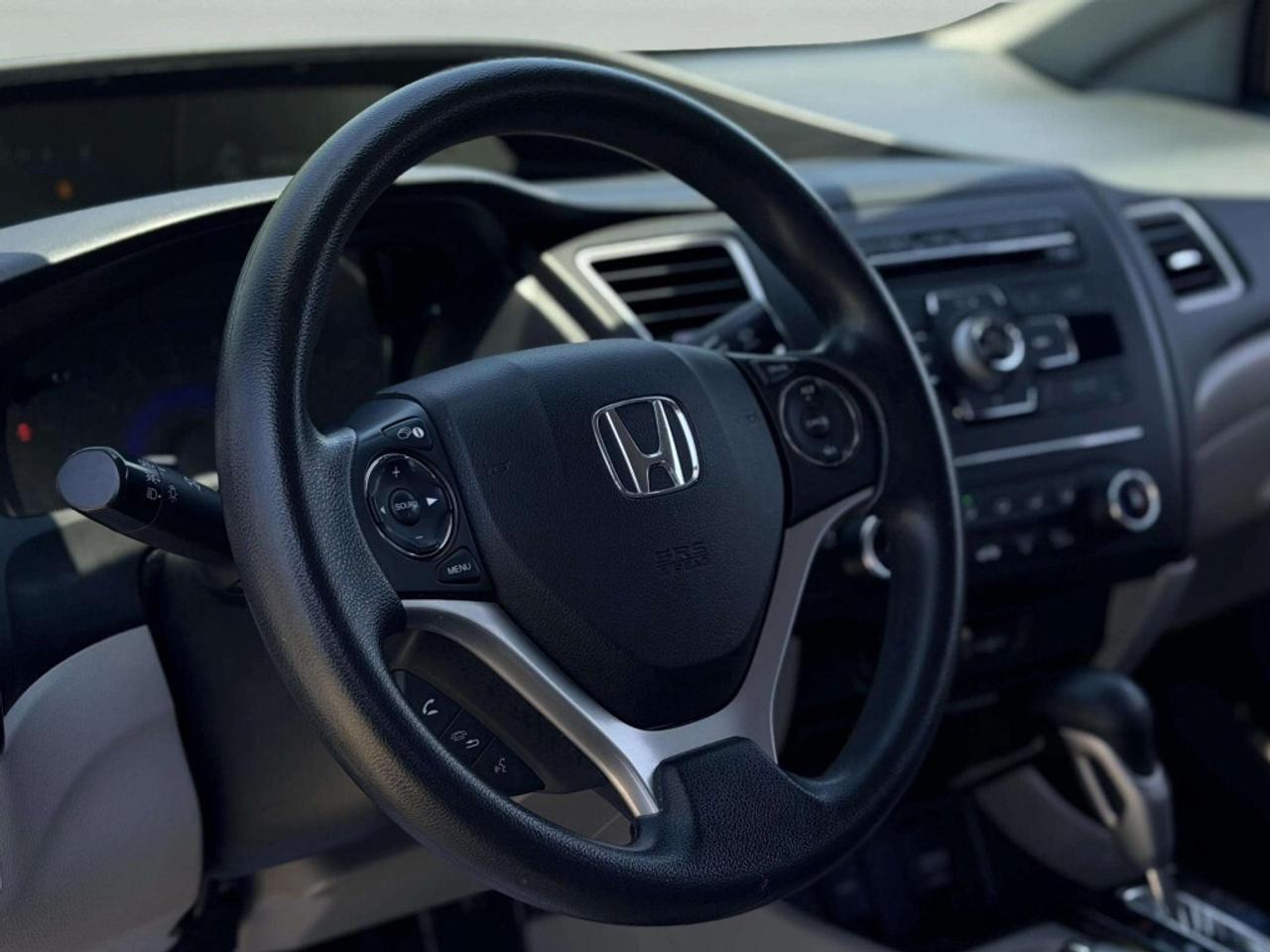 2015 Honda Civic Sedan Automatic LX Photo