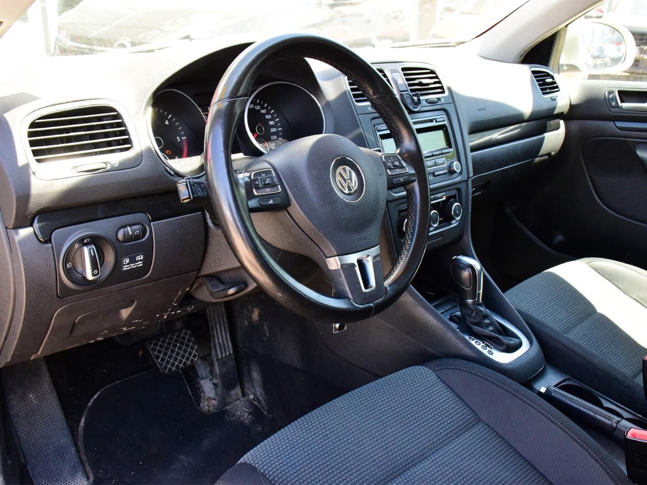 2013 Volkswagen Golf 2.0 TDI Comfortline (A6) 4dr Wagon Photo
