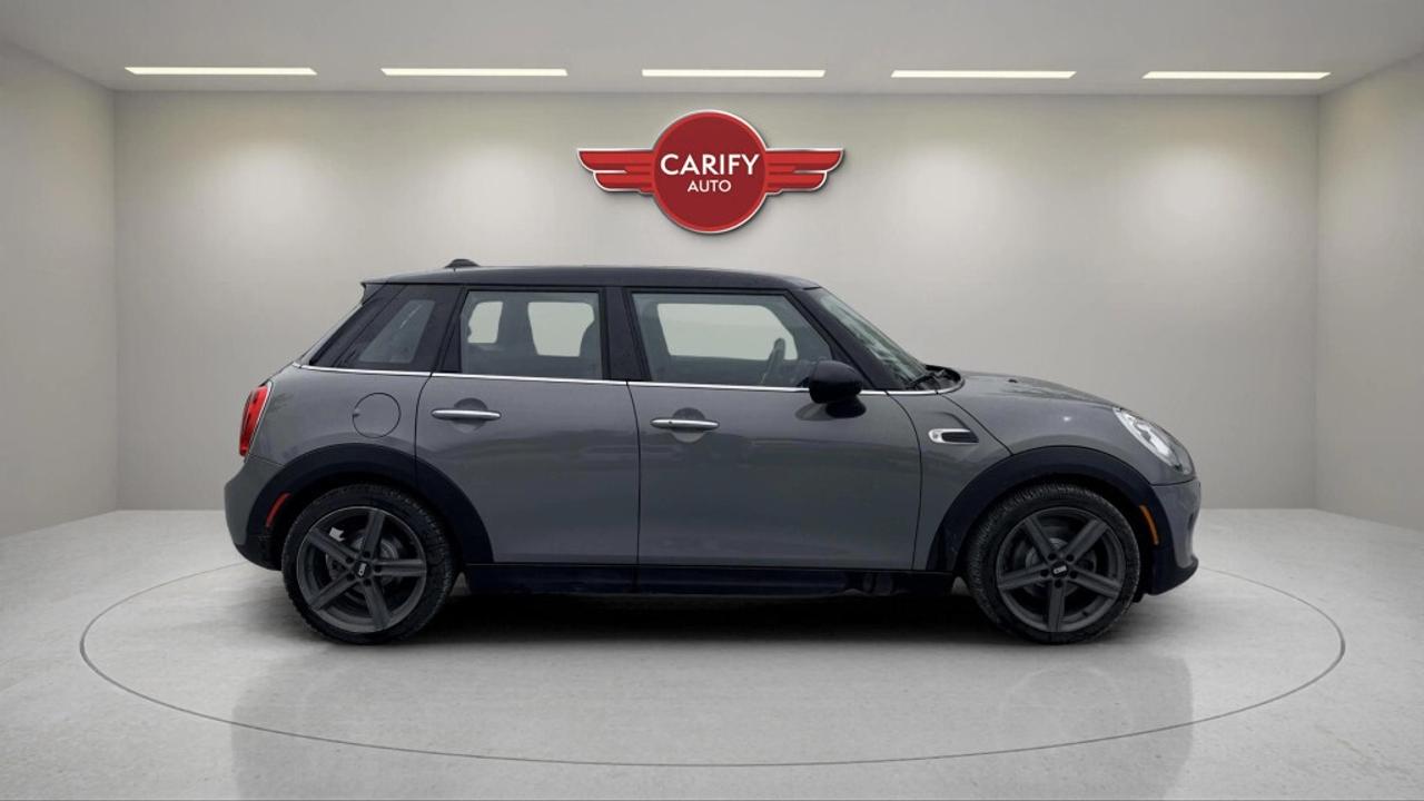 2017 MINI Cooper Hardtop 5DR Photo