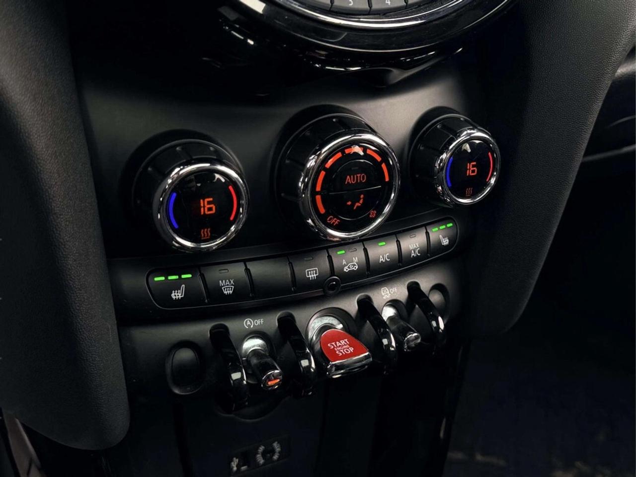 2017 MINI Cooper Hardtop 5DR Photo