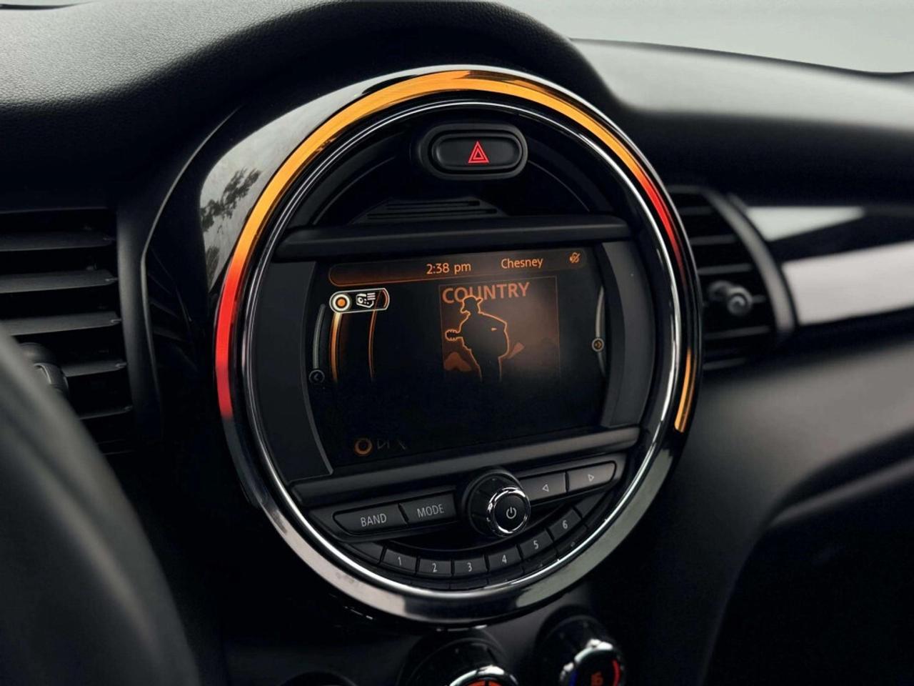2017 MINI Cooper Hardtop 5DR Photo