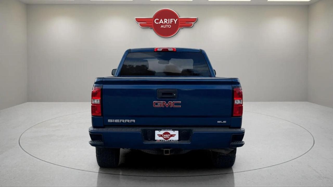 2017 GMC Sierra 1500 4WD Crew Cab 153.0 SLE Photo