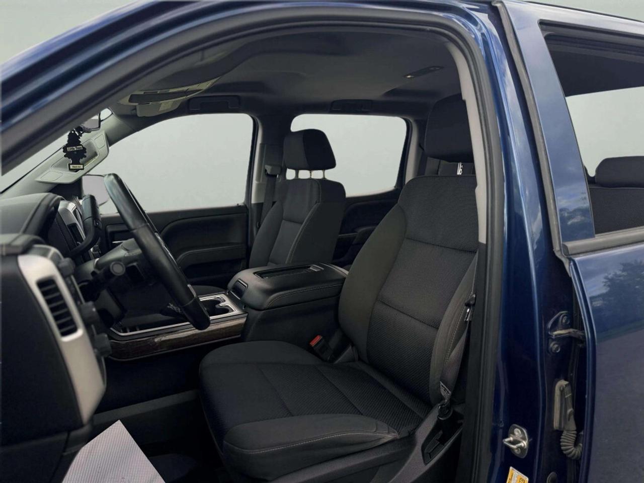 2017 GMC Sierra 1500 4WD Crew Cab 153.0 SLE Photo