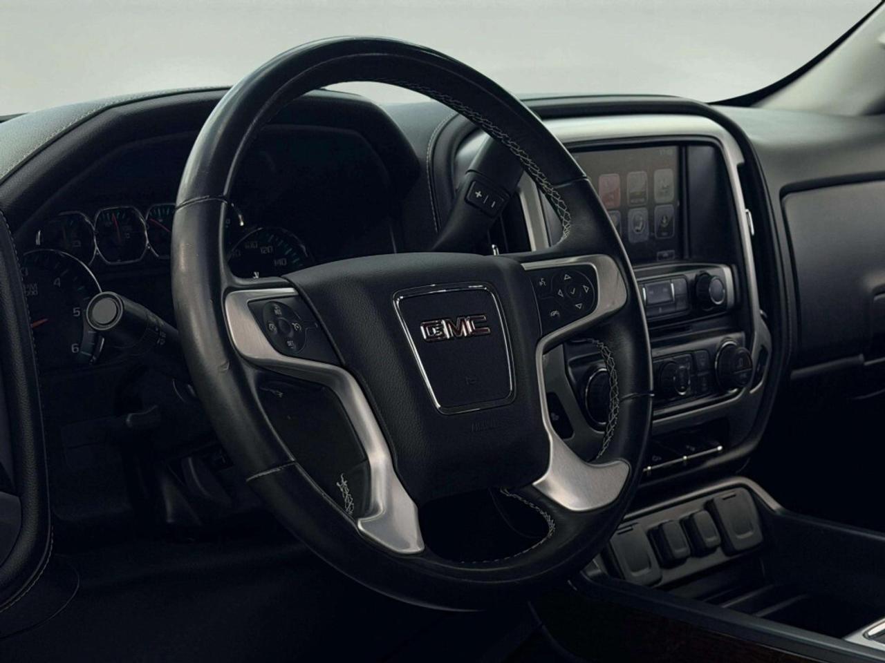 2017 GMC Sierra 1500 4WD Crew Cab 153.0 SLE Photo