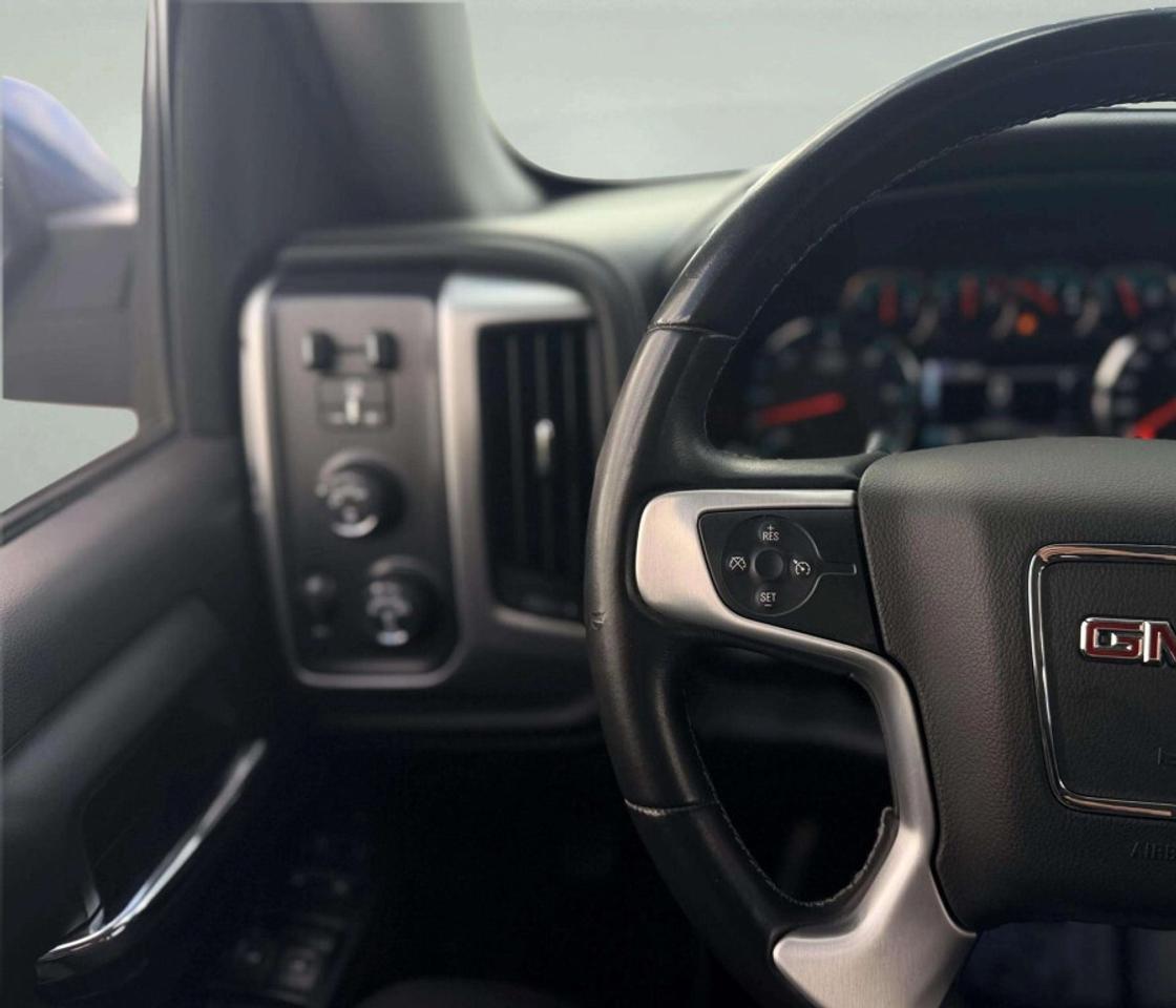 2017 GMC Sierra 1500 4WD Crew Cab 153.0 SLE Photo