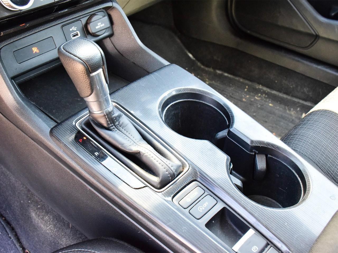 2022 Honda Civic LX 4dr Sedan Photo