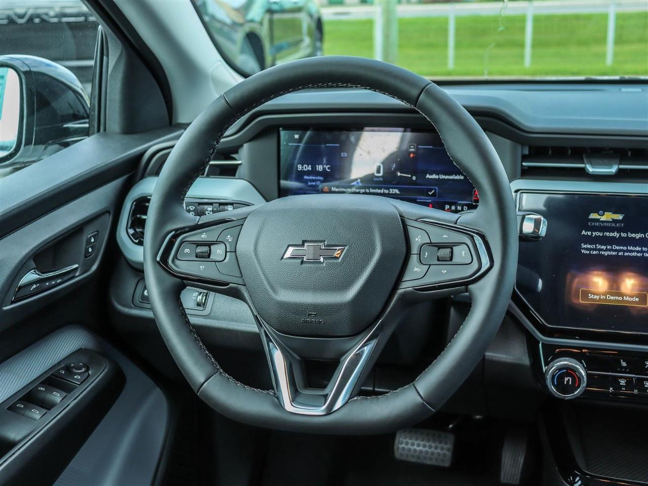2027 Chevrolet Bolt FWD 4dr LT Photo