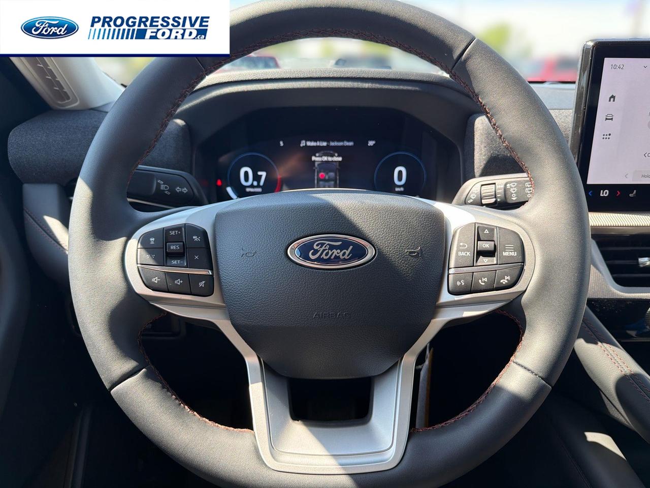 2026 Ford Explorer Active 4dr 4x4 Photo