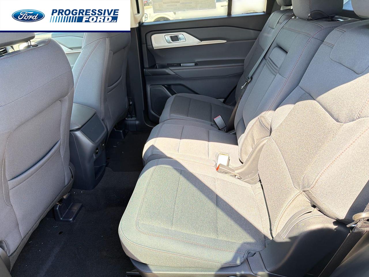 2026 Ford Explorer Active 4dr 4x4 Photo