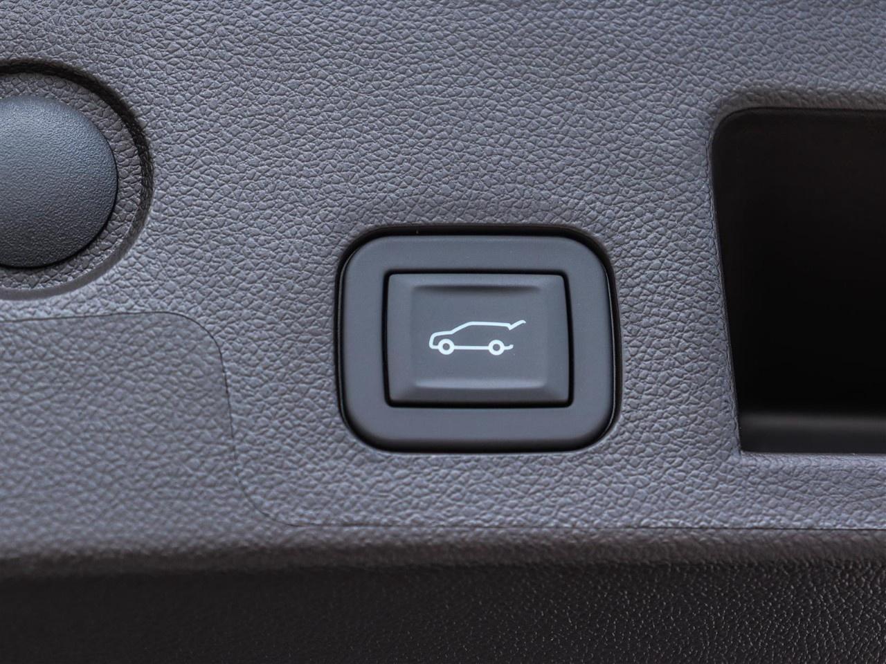2026 GMC Terrain AWD Denali Photo