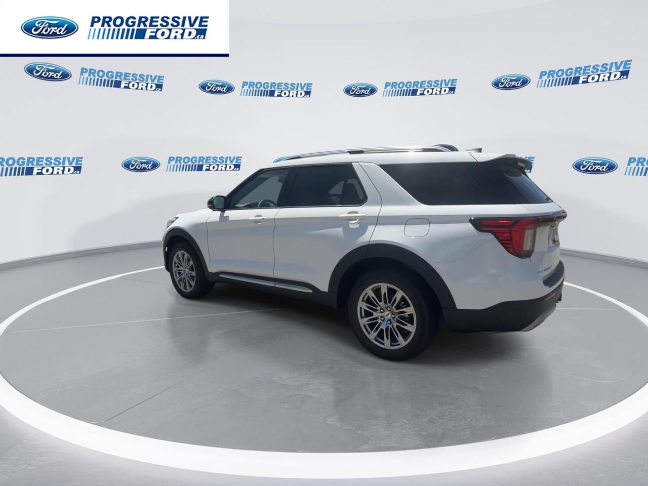 2026 Ford Explorer Platinum 4dr 4x4 Photo