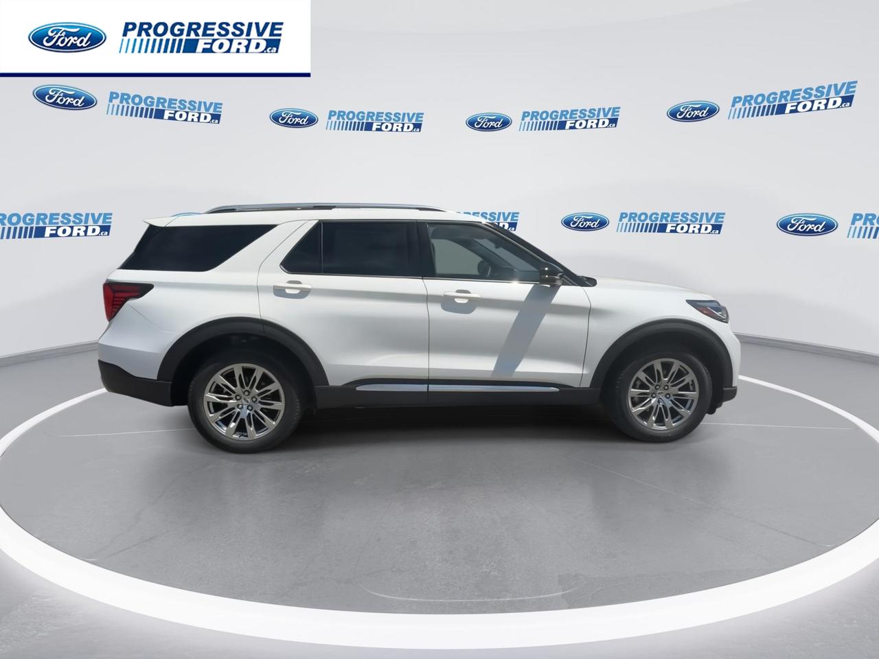 2026 Ford Explorer Platinum 4dr 4x4 Photo