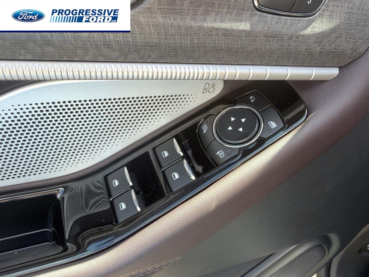 2026 Ford Explorer Platinum 4dr 4x4 Photo