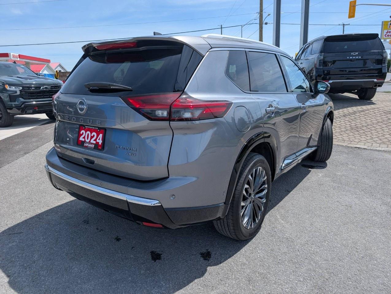 2024 Nissan Rogue AWD Platinum Photo