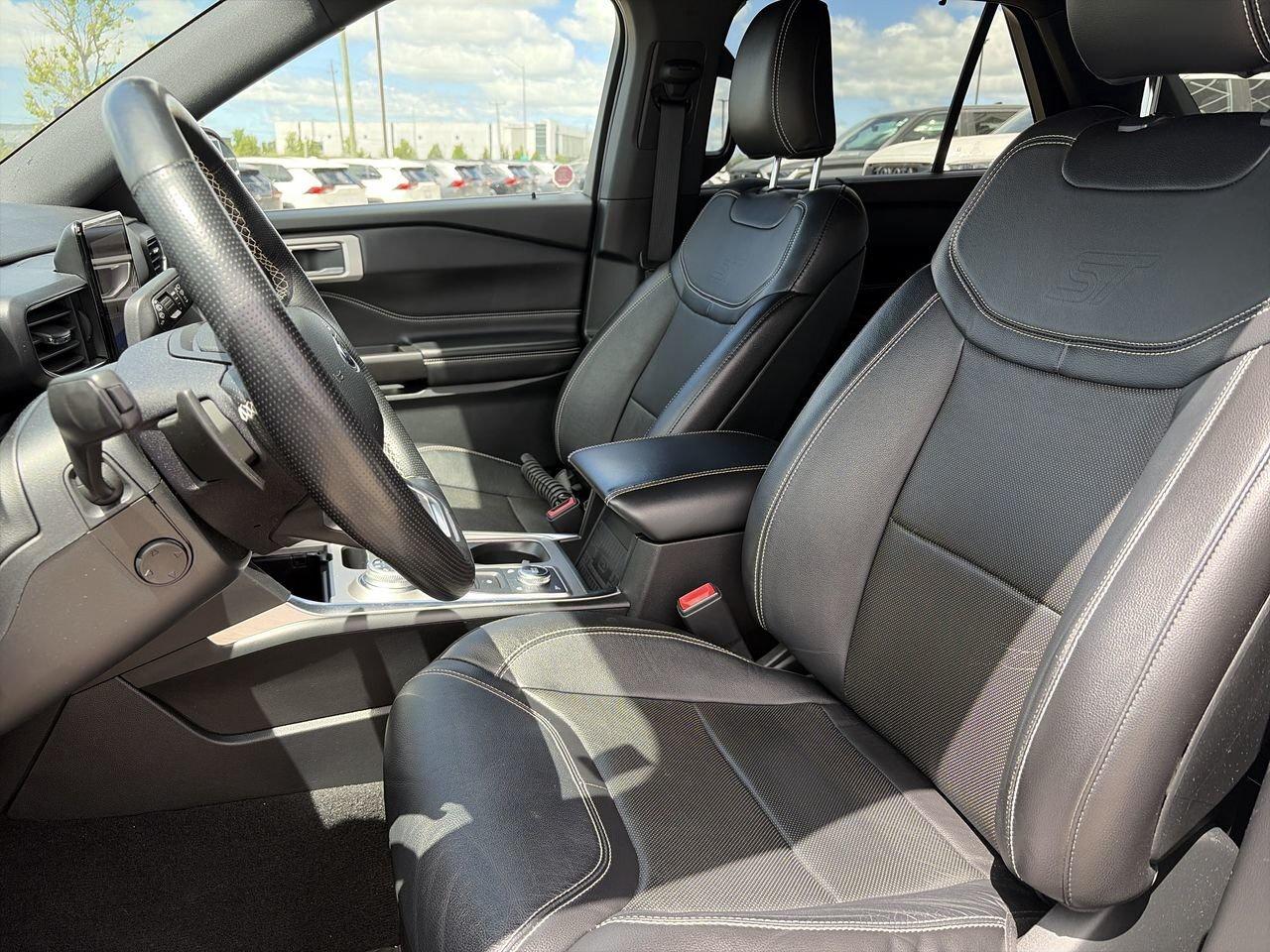 2020 Ford Explorer ST AWD WINTER/SUMMER TIRES   HEATED/VENTED SEATS Photo