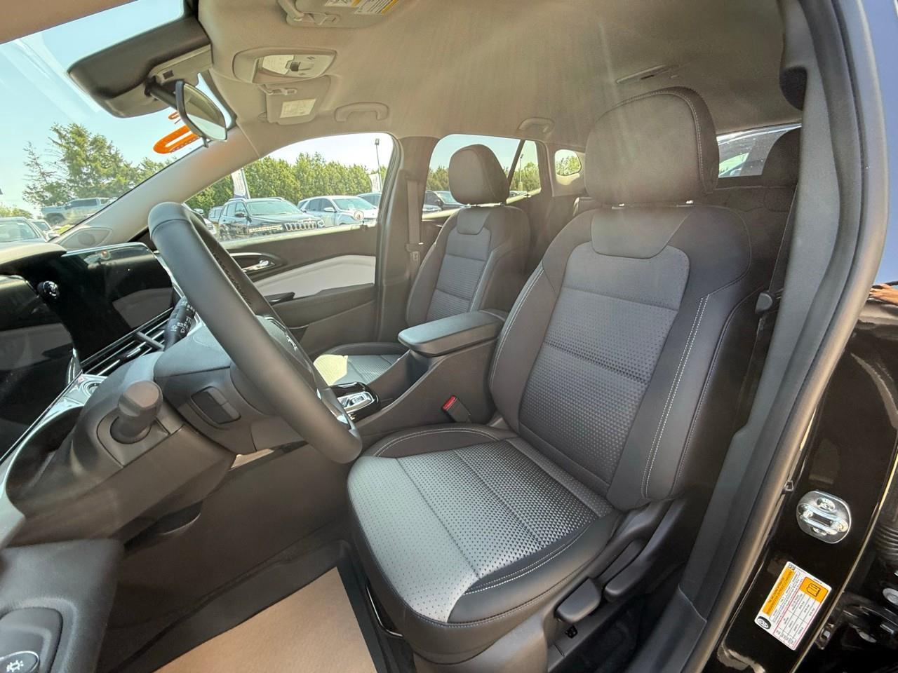 2026 Chevrolet Trax LT 4dr Front-Wheel Drive Photo